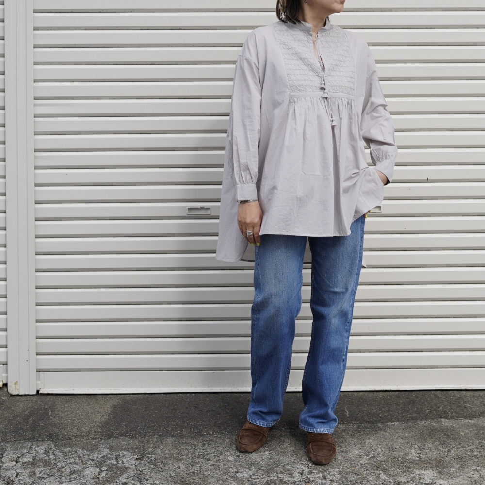 maison de soil / 60s ORGANIC CAMBRIC BANDED COLLAR EMB TUNIC (White)